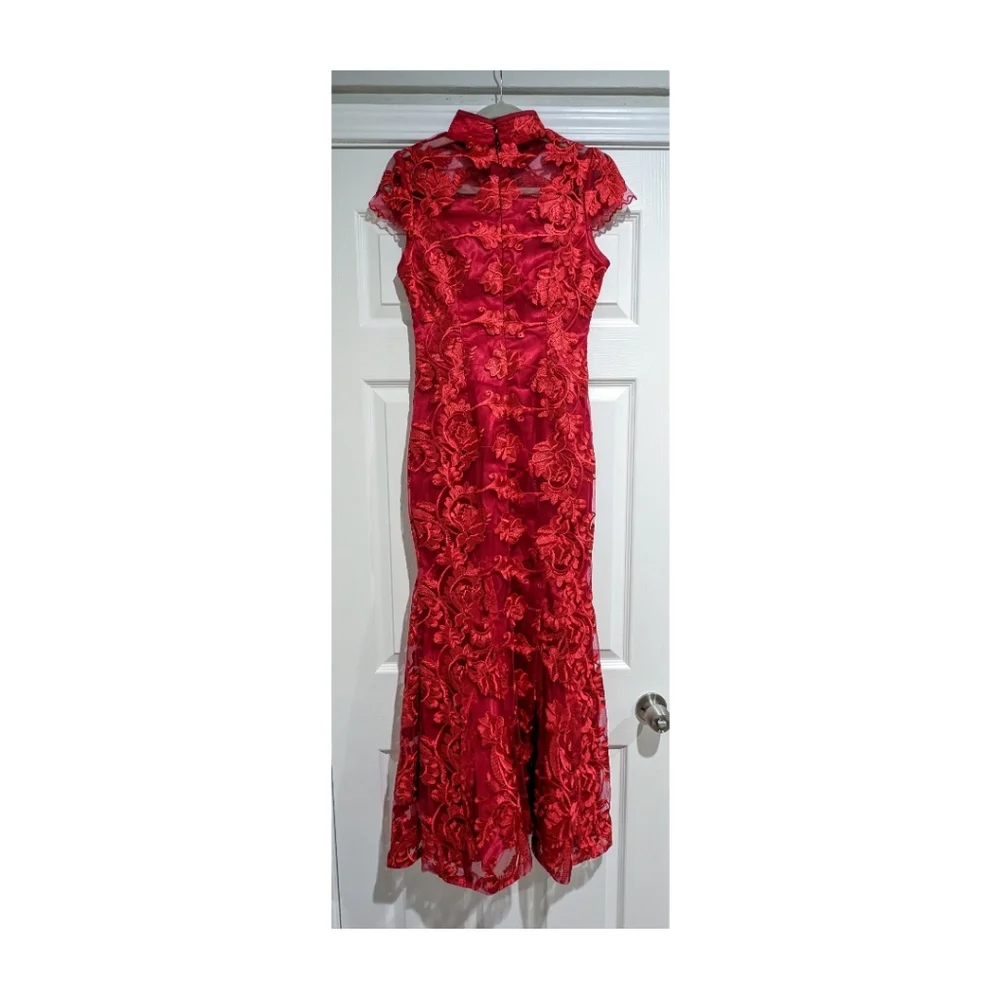 Red Lace Mermaid Chinese dress (cheongsam, qipao), Size S - Picture 2 of 7